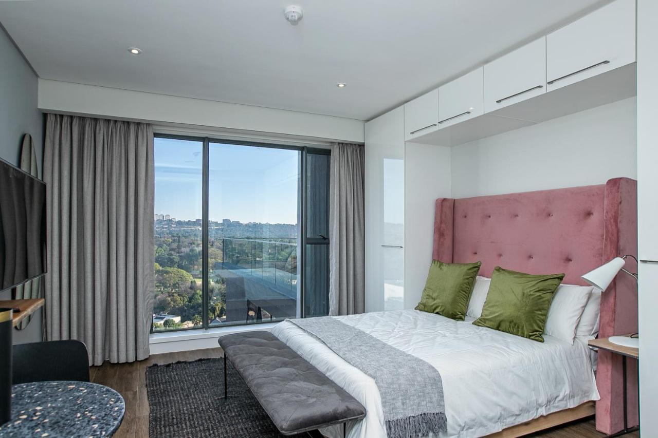 The Park Central Residence - With Generator Johannesburg Exterior photo